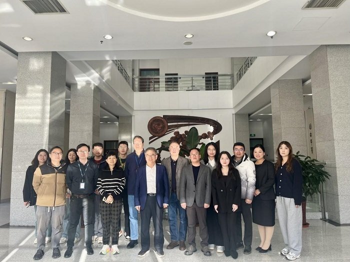 两者都保留在站内即可形成完整阅读路径